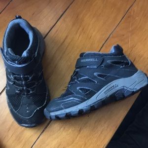Kids size 11.5 merrells